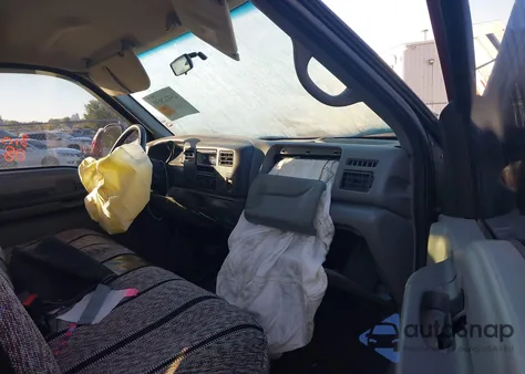 2002 Ford F-250 Xl/Xlt from USA, damaged, VIN 1FTNF21F82EB26938